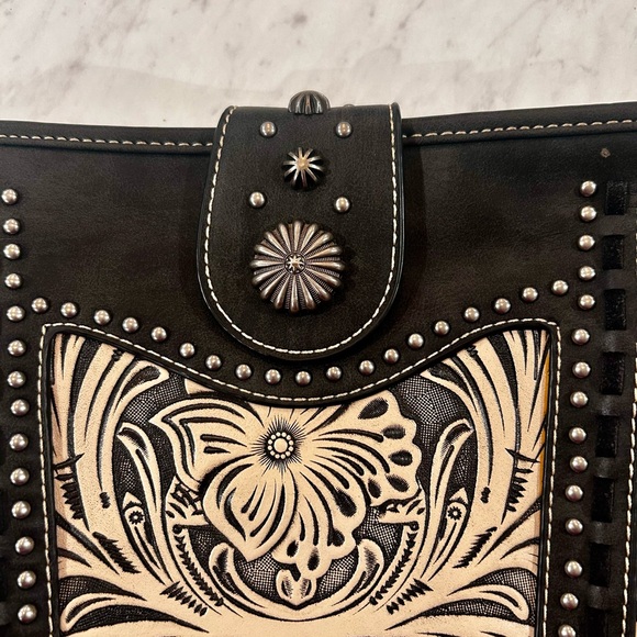 Trinity Ranch crossbody - Picture 4 of 4